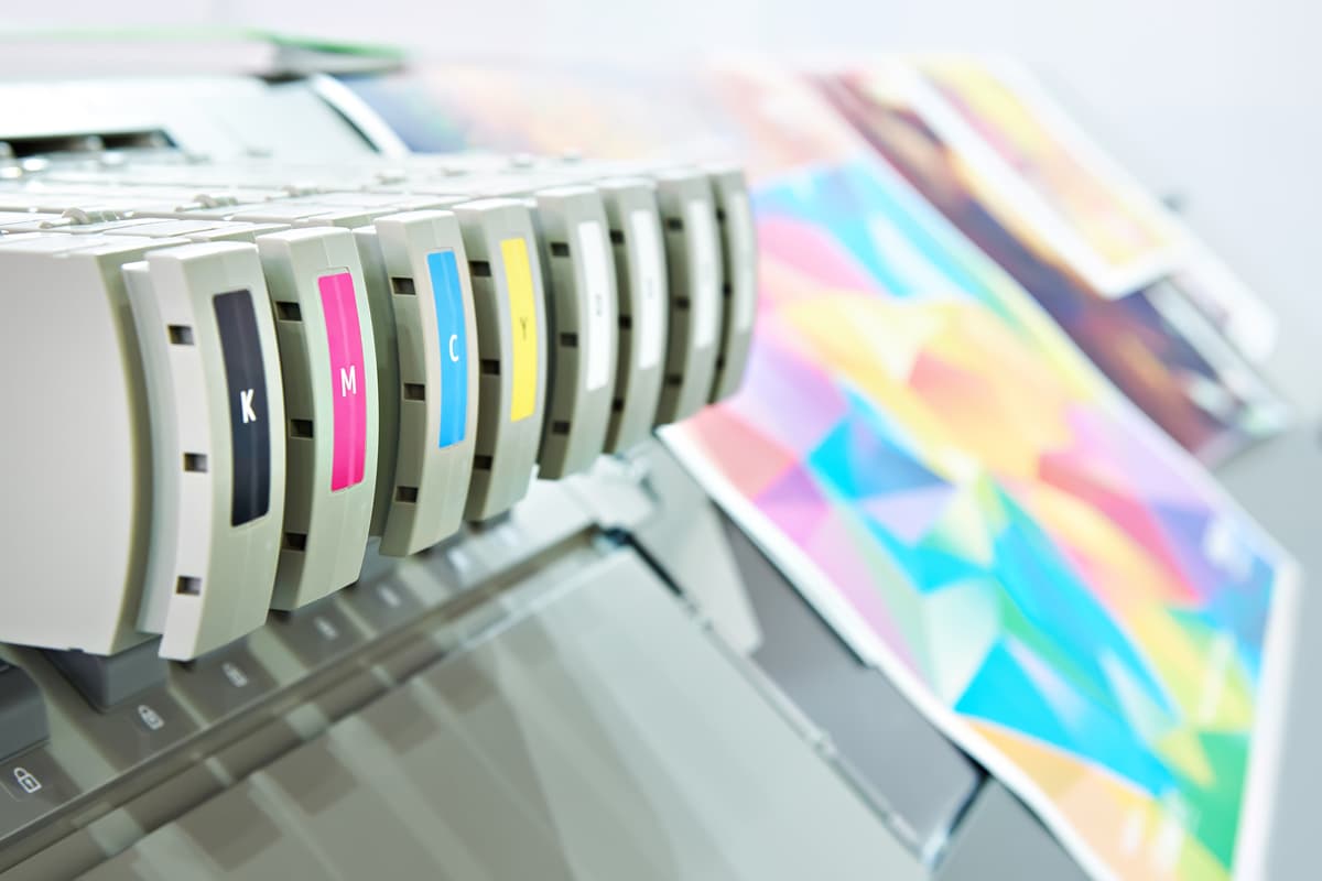 少量銘版選數位還是網版?製程優缺點與成本比較指南